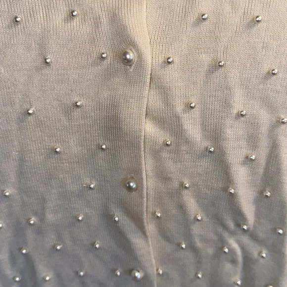 Vintage Women’s Pearl Embellished Off White Cardigan Sweater- Medium - Picture 5 of 8